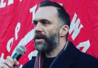 PURSUE2020's tweet photo. We're really looking forward to chatting with #Journalist #Author #Filmmaker #Vetran @joejglenton this afternoon on #TheOpenCirclePodcast about social class and his fascinating story #WorkingClassInWp #Mobilise #Educate #Agitate https://t.co/8lbBwqAjsE