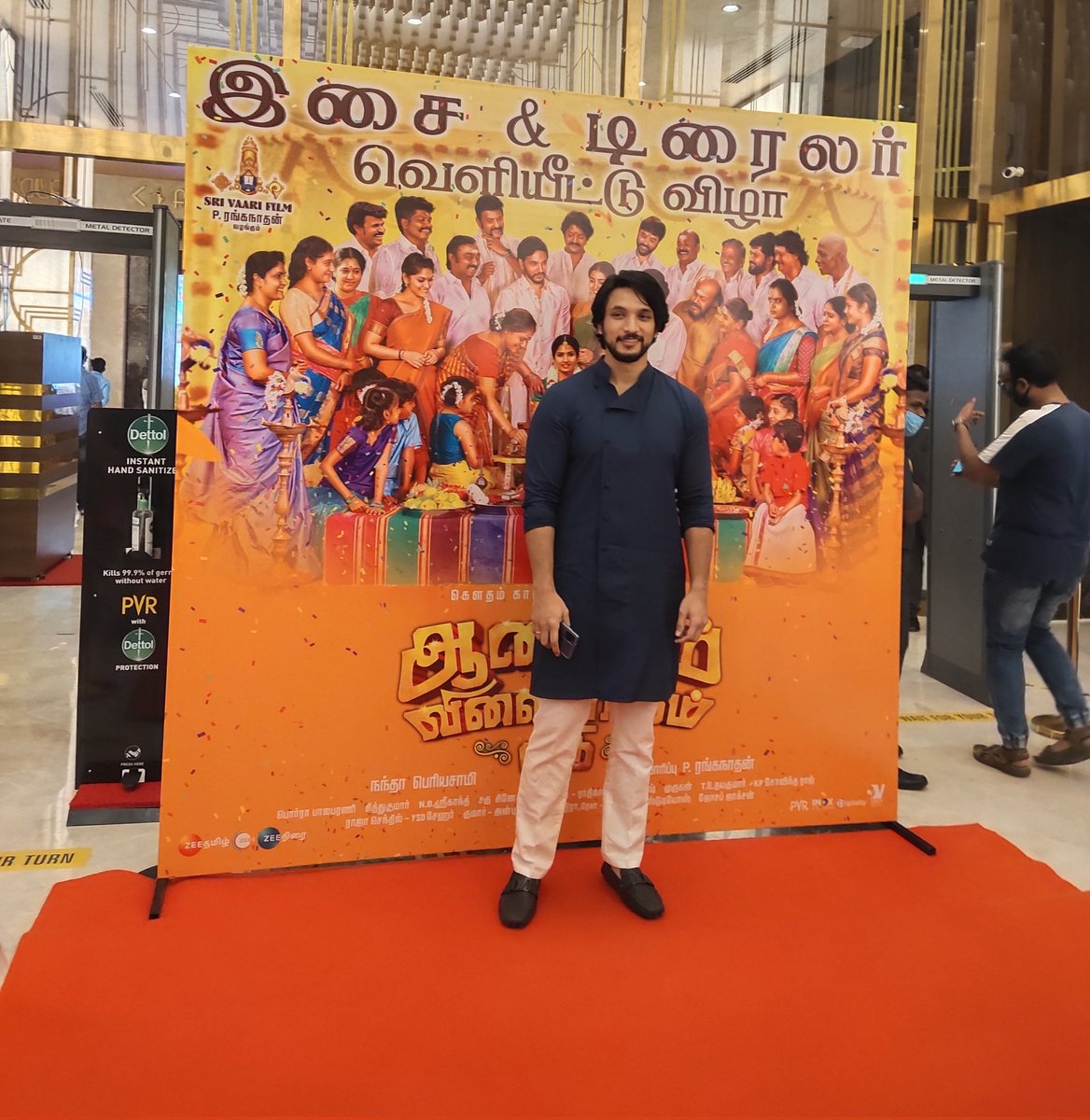 GauthamFans_IGG's tweet photo. Annan @Gautham_Karthik 
❤️😍😍😍 https://t.co/C7DzxYCeu3