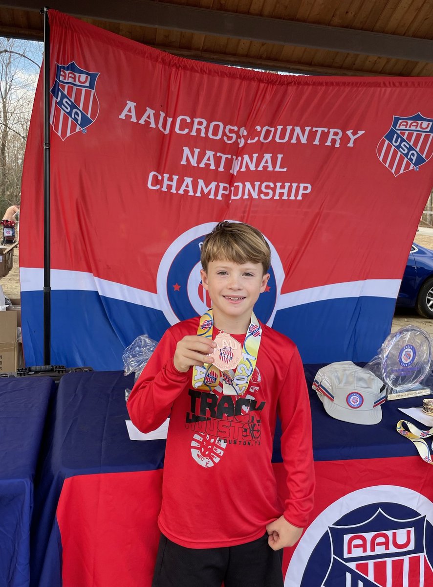 BISHouston's tweet image. Huge #BISHouston cheer for #Y7 Riona & Y5 Matthew! Our cross country super stars took part in the AAU Cross Country National Championships, gave it everything & achieved PBs. Riona won a Silver medal & Matthew won a Top-25 medal. #naecreateyourfuture #pride #unity #respect 🏆