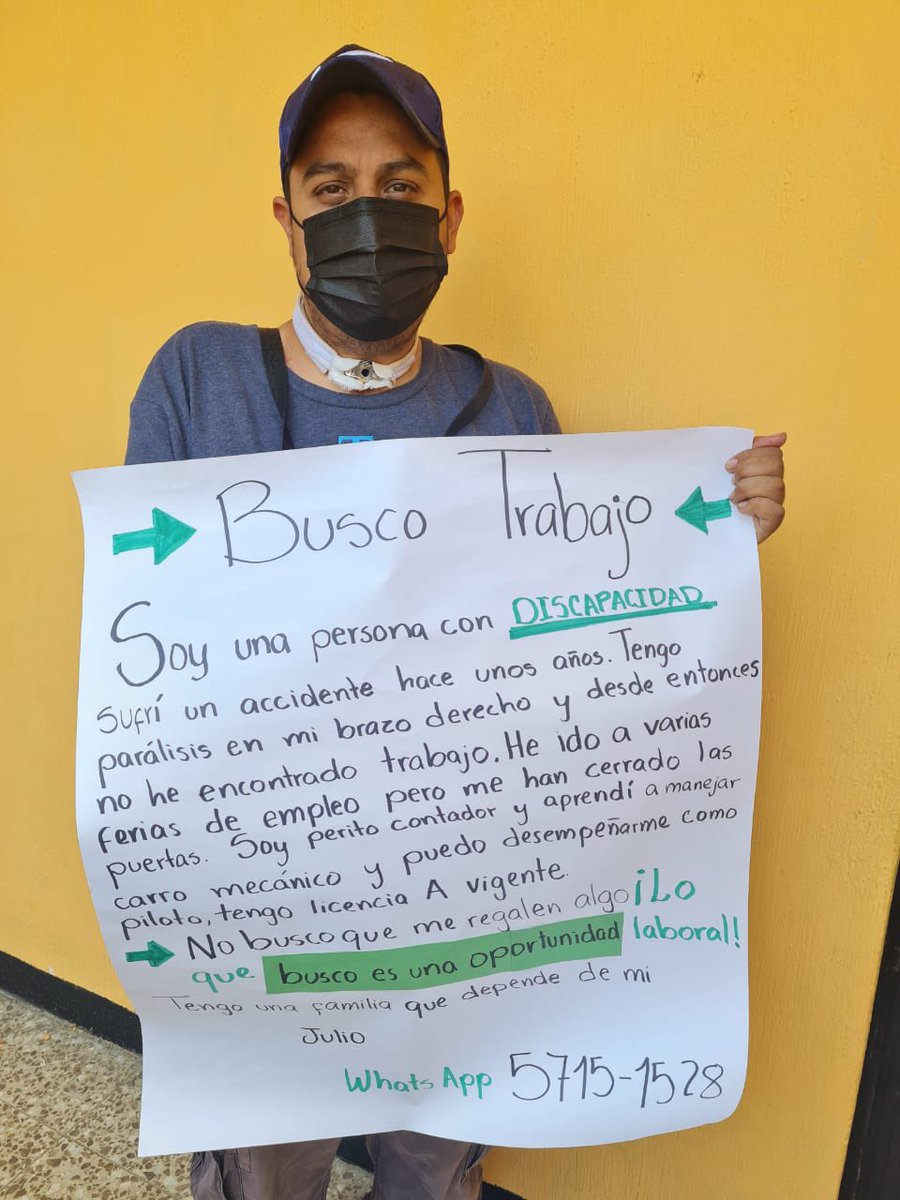 alemd_'s tweet photo. Por otro lado ayúdenme a hacer viral a Julio ✨ para que encuentre empleo. https://t.co/4BR115Y4wo