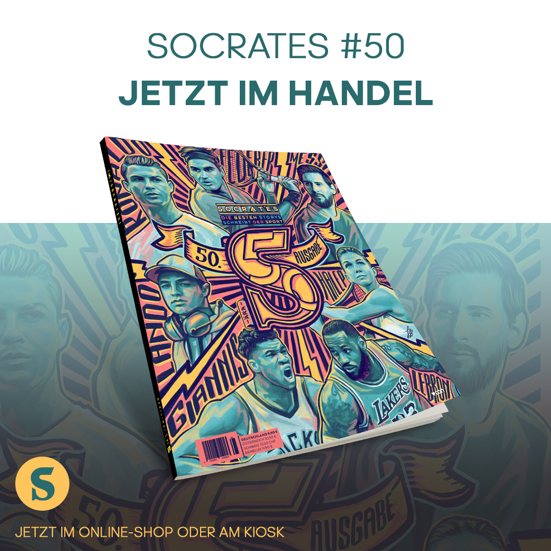 Giannis Antetokounmpo feiert heute seinen 27. Geburtstag. Nikos Varlas ist ein enger Vertrauter des Griechen und erzählt in der aktuellen Ausgabe, wie aus einem schüchternen Jungen aus schwierigen Verhältnissen ein Weltstar wurde.

Online-Shop: socratesmagazin.de/socrates-magaz…