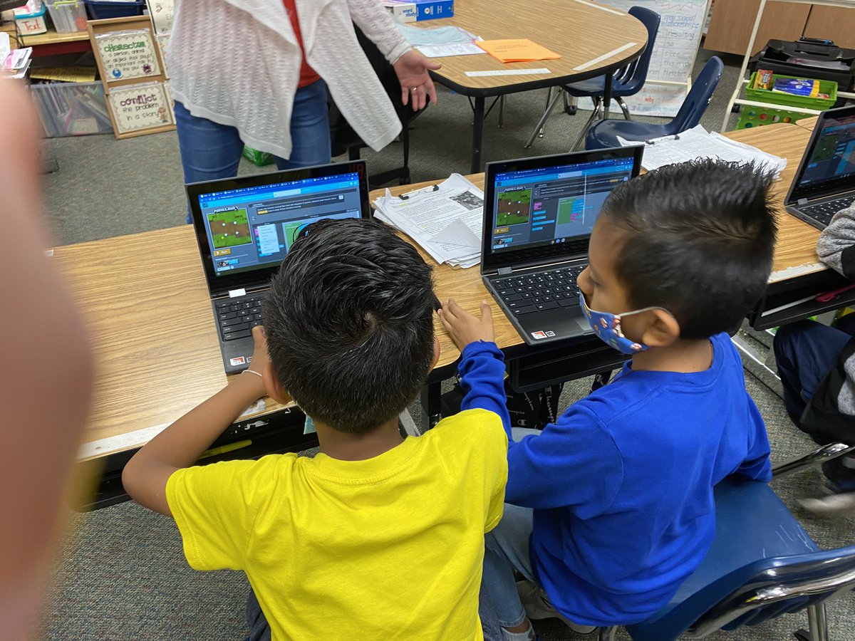 #HourOfCode with third grade was so much fun! #kleincodes <a href="/GacitaElizabeth/">Elizabeth Gacita</a> #McDougleCodes