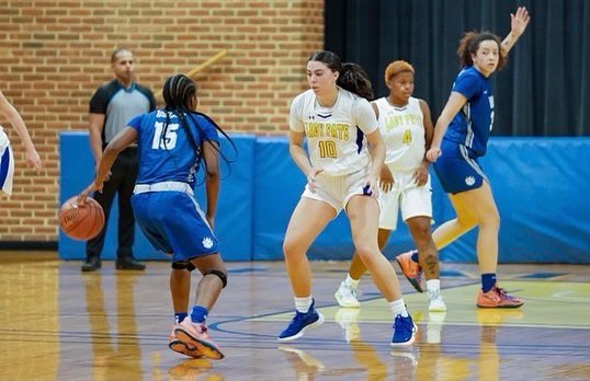 SavanahStaples's tweet photo. great team win last night💙 https://t.co/IGEc8MWJC3