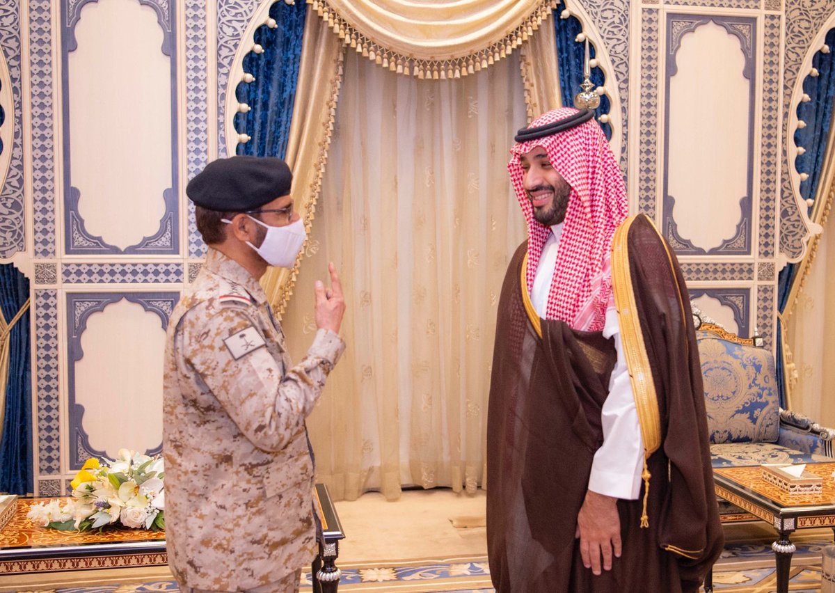spagov's tweet photo. سمو #ولي_العهد يقلد معالي مطلق بن سالم الأزيمع رتبته الجديدة فريق أول ركن بعد صدور الأمر الملكي بترقيته وتعيينه قائداً للقوات المشتركة.
https://t.co/bEY1vM4J0S
#واس https://t.co/CrHuQsDCkc