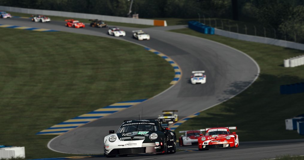 Estaca_twit's tweet photo. Retour en image 📸 de la dernière course de l'association MEKA 🏎️ sur la manche de Road Atlanta 🤩 On peut y voir les batailles rapprochées en piste 💥
#PassionAuto #Auto #course #association #etudiant #TeamESTACA https://t.co/2P2iGCcDjR