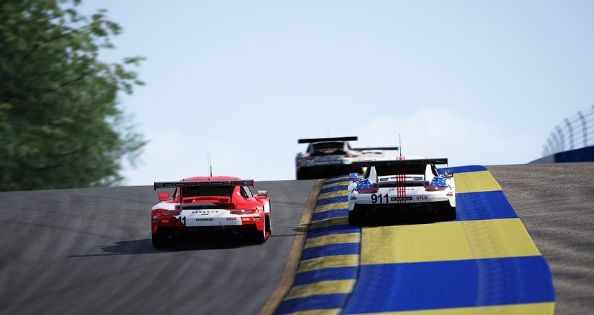 Estaca_twit's tweet photo. Retour en image 📸 de la dernière course de l'association MEKA 🏎️ sur la manche de Road Atlanta 🤩 On peut y voir les batailles rapprochées en piste 💥
#PassionAuto #Auto #course #association #etudiant #TeamESTACA https://t.co/2P2iGCcDjR