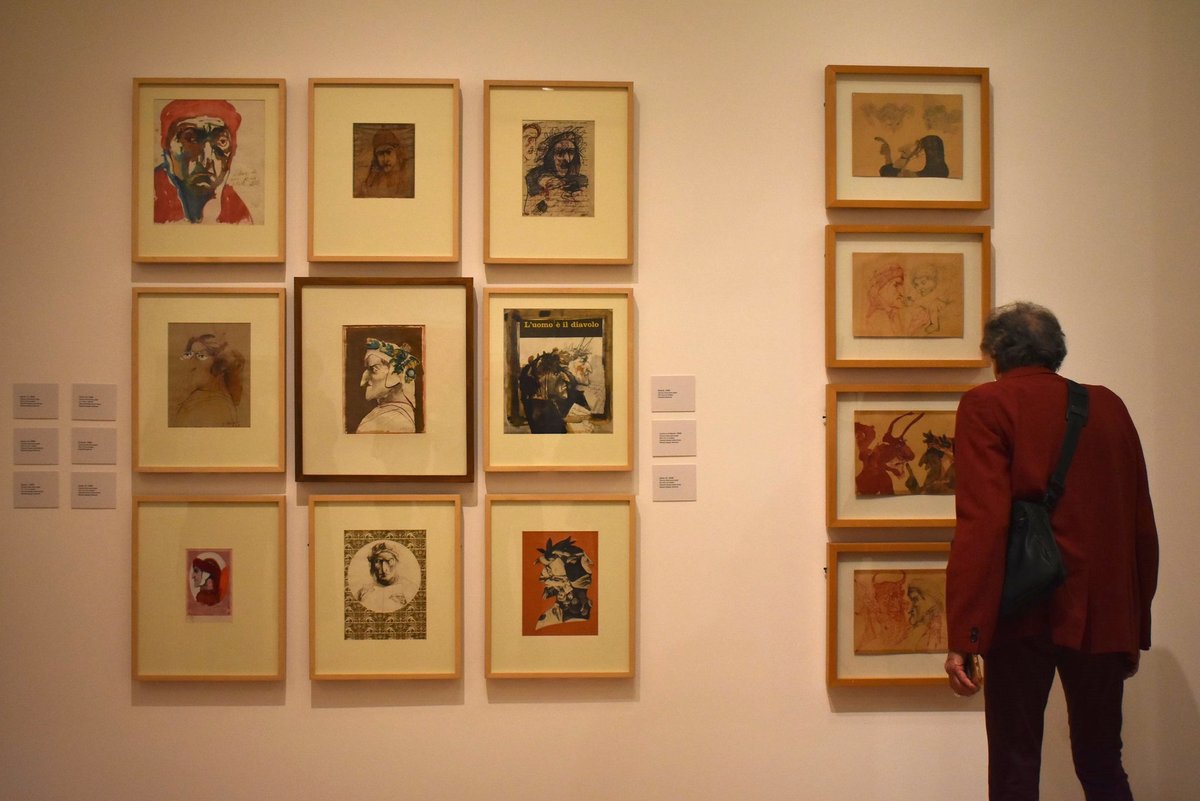 ¿Planes para el feriado de mañana? Gran día para recorrer las salas de exposición permanente y las muestras recientemente inauguradas: “Dante x Alonso” y “Premio Nacional a la Trayectoria Artística 2020/21”. Abrimos de 11 a 19 h. Reserva de turnos👉bit.ly/3DyK2Uw #Gratis