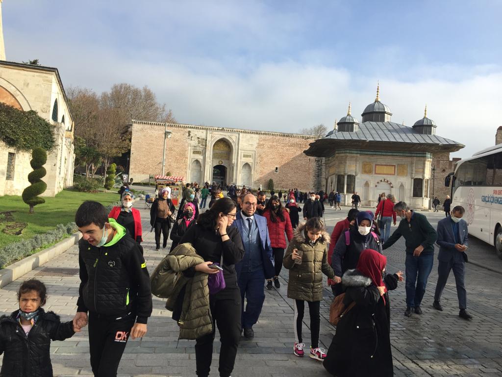Küçükcekmece Ak parti ilçe Sosyal politikalar Ekm birimi Engelliler gününde Ayasofya ve SultanAhmet gezisi gerçekleştirdik 
<a href="/RTErdogan/">Recep Tayyip Erdoğan</a> 
<a href="/ackilic76/">Akif Çağatay Kılıç</a> 
<a href="/osmannnurika/">Osman Nuri Kabaktepe</a> 
<a href="/SayimMadak/">Dr. Sevim Sayım Madak 🇹🇷</a> 
<a href="/Nursenornekk/">Nurşen ÖRNEK 🇹🇷</a>
<a href="/alaaddin34/">alaaddin çam</a>
<a href="/AKIstanbulSPB/">AK Parti İstanbul Sosyal Politikalar 🇹🇷</a> 
<a href="/avrecepsencan/">Av. Recep Şencan</a> 
<a href="/AkKcekmece/">AK Parti Küçükçekmece</a> 
<a href="/Leyla80023525/">Leyla</a> 
<a href="/dansik_meryem/">Meryem dansık</a> 🇹🇷