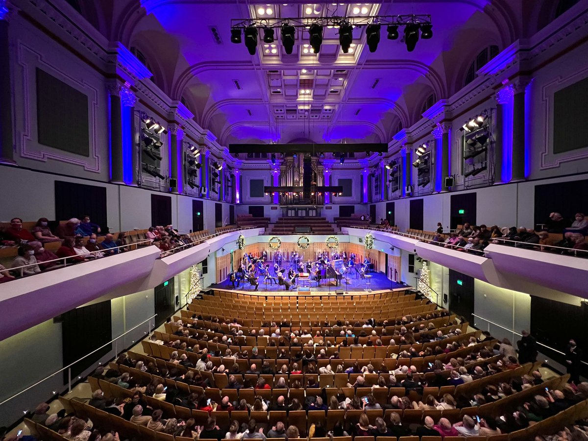 shamrockone's tweet photo. @RTESunMisc @AkaPaulHoward @CormacKenevey @DeniseMcGBlake @johnnytoal @LambeLisa @LisaTheHeretic @ManchanMagan @MrConorLinehan @NCH_Music @RTeco Such a wonderful evening, as always - thank you very much, everybody 👏👏 https://t.co/dGg9gOAZj0