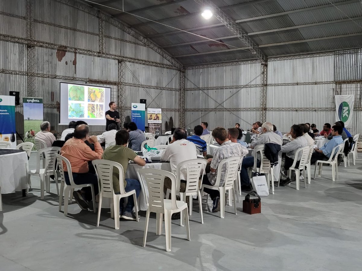 NKSemillas's tweet photo. 📌Santiago del Estero | Jornada con productores🤝 de la mano de Agro DT insumos  @NachoBaldessari https://t.co/yv3Ca5aG0k