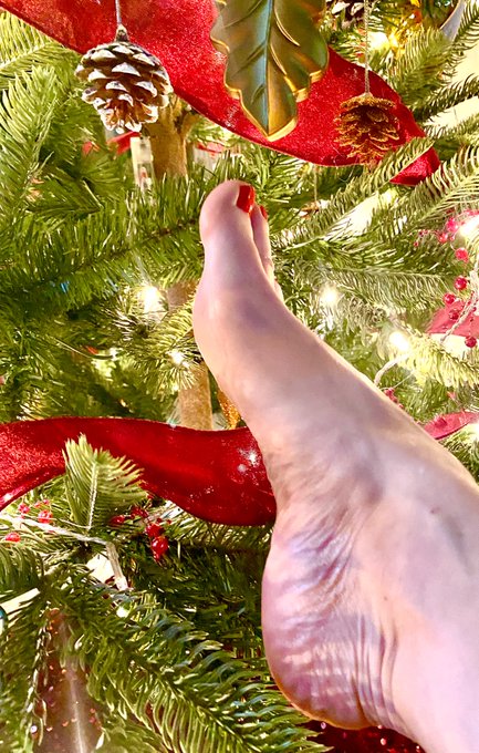 Preparing for my Sexy Holiday release. Follow me for more details. #feet #footfetish #toes #soles #arches<a href="/tag/sexy"class="tags"><span>#sexy</span></a><a href="/tag/footfetish"class="tags"><span>#footfetish</span></a><a href="/tag/feet"class="tags"><span>#feet</span></a><a href="/tag/toes"class="tags"><span>#toes</span></a><a href="/tag/soles"class="tags"><span>#soles</span></a><a href="/tag/arches"class="tags"><span>#arches</span></a>