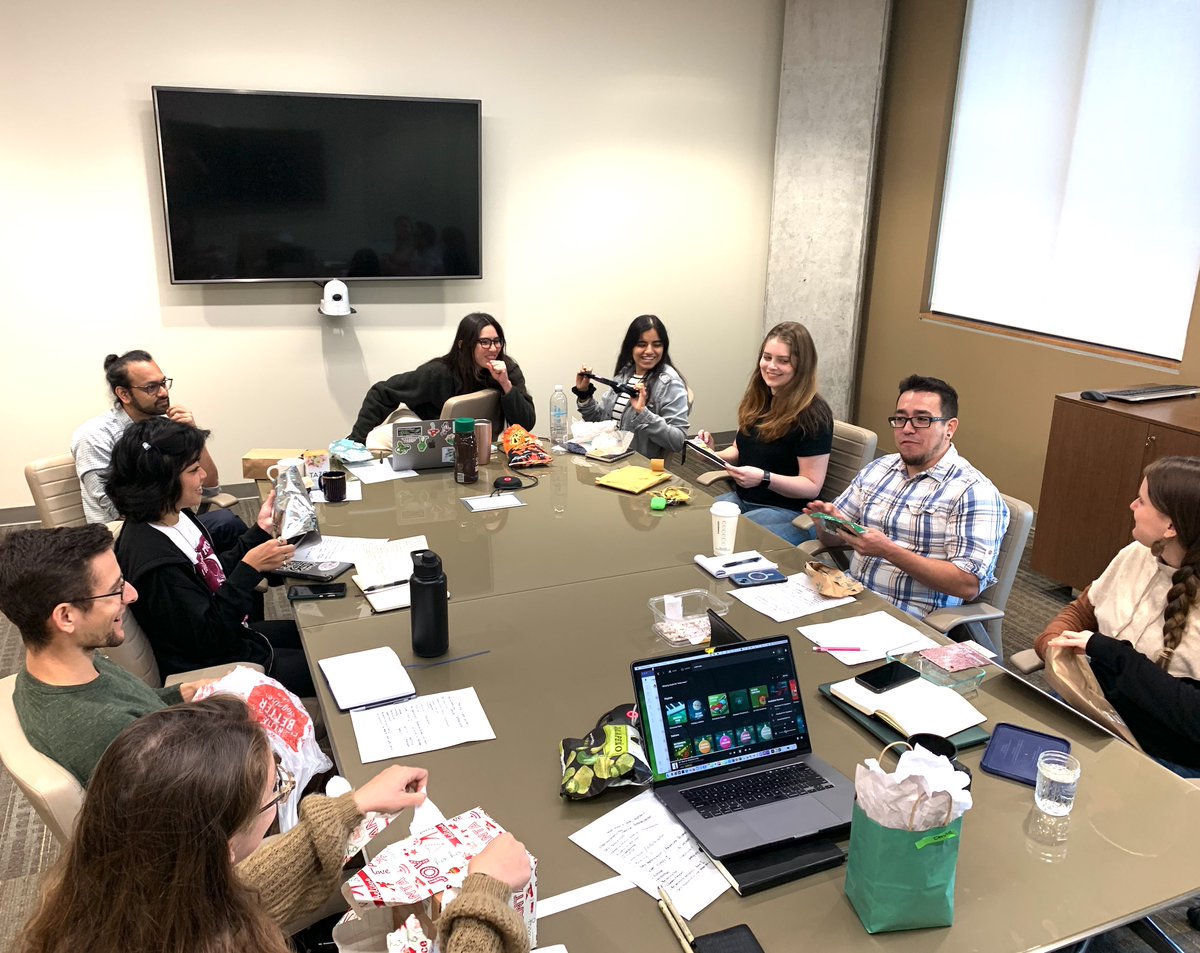 texcroc's tweet photo. Last #RDZLab meeting of the semester. Finally took our lab pic 😀 Also did a little secret Santa...I guess I've been talking about 🐊 too much lately 🤔 #txst #txstbio #LatinxPI 🐸🧬🐍🌳🖥️ https://t.co/dCWo2xLRTP