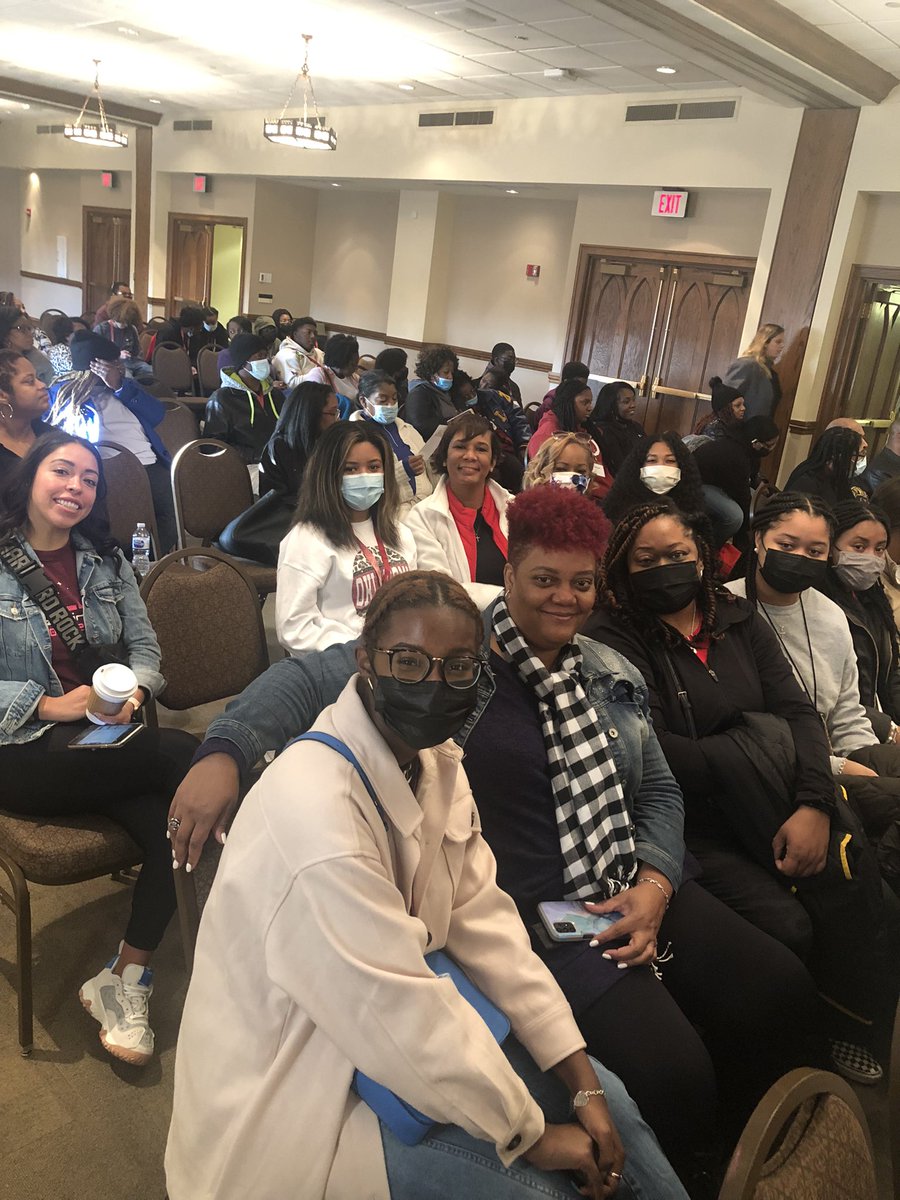 april_williams4's tweet photo. Thank you @UofOklahoma for treating some of the @YWCPAHISD class of 2022 and their parents so graciously. What an awesome experience! Beautiful campus & wonderful people. @go2ou @ywprep @HISDHighSchools @Nicholgo01 @tiphburrell #BoomerSooner #TheWeekendExperience❤️ https://t.co/DMSLcDbIjT