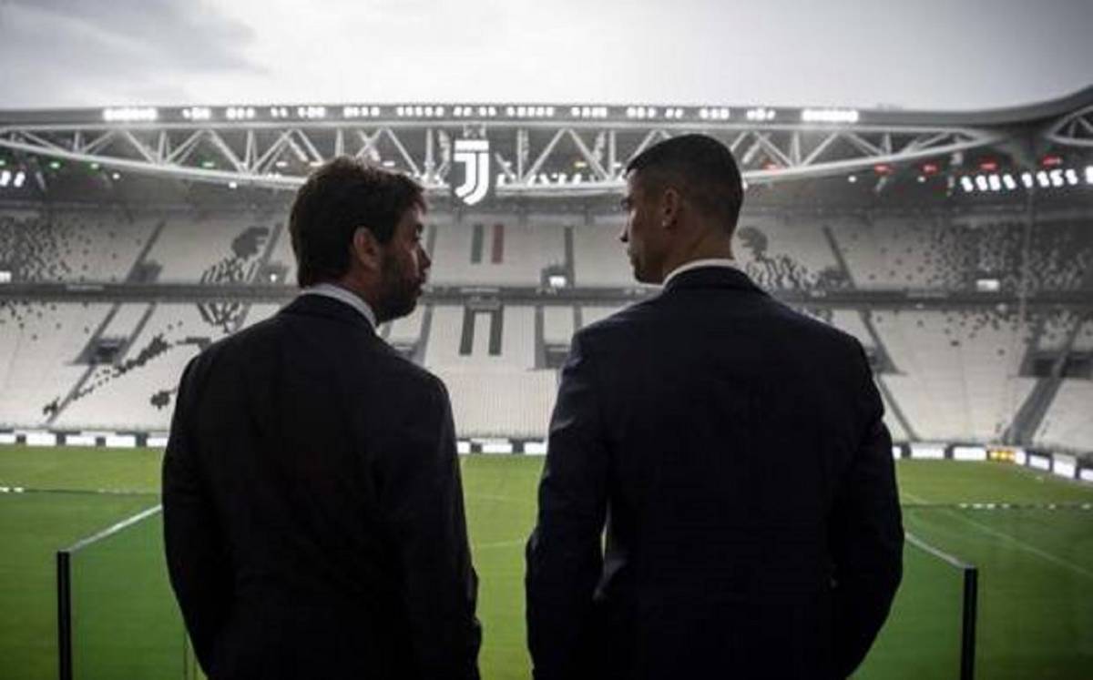 SportCafe24's tweet photo. Caso Prisma. Marco Bellinazzo: “Non solo Juve. Rischi anche per le altre società”
Link: https://t.co/7IJOtmG2O8
#plusvalenze #Juventus #SerieA https://t.co/6Hn4fHUpmh