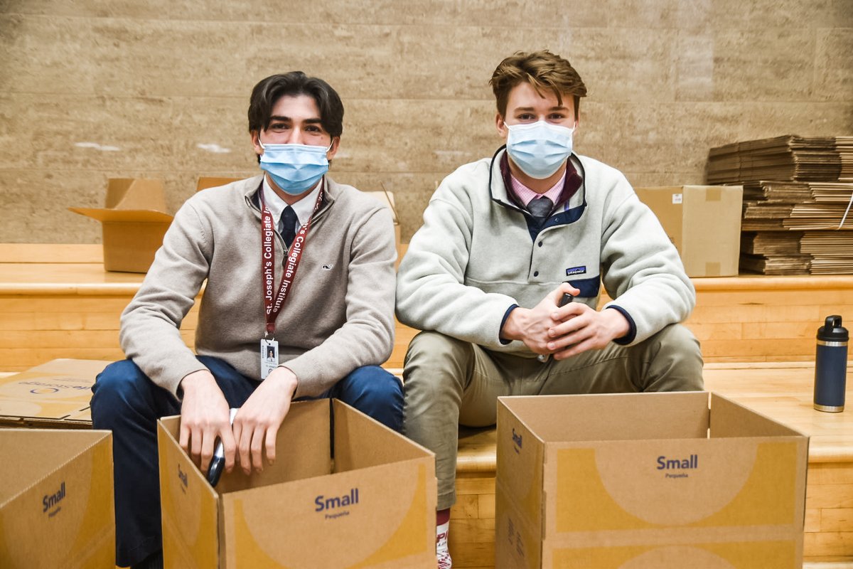 SJCI's tweet photo. Food Basket 2021 is underway! Students can bring non-perishable items to the Commons daily before homeroom. Alumni &amp; friends can drop donations off at the Fayette Ave. door on school days from 7:15-8 am OR purchase from Amazon to be sent right to Olean: https://t.co/S8XPks70Vo https://t.co/Kj7X3GtjJ7