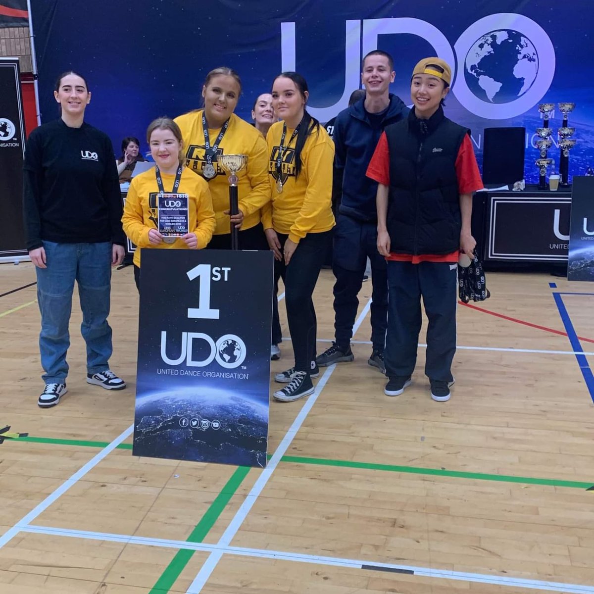 epicelementz's tweet photo. Felt so good to be back competing yesterday for the first time since covid took over. So proud of all.of team Epic 💙💜 #weareallepic #RaiseYourGame https://t.co/dMPdqexvq2