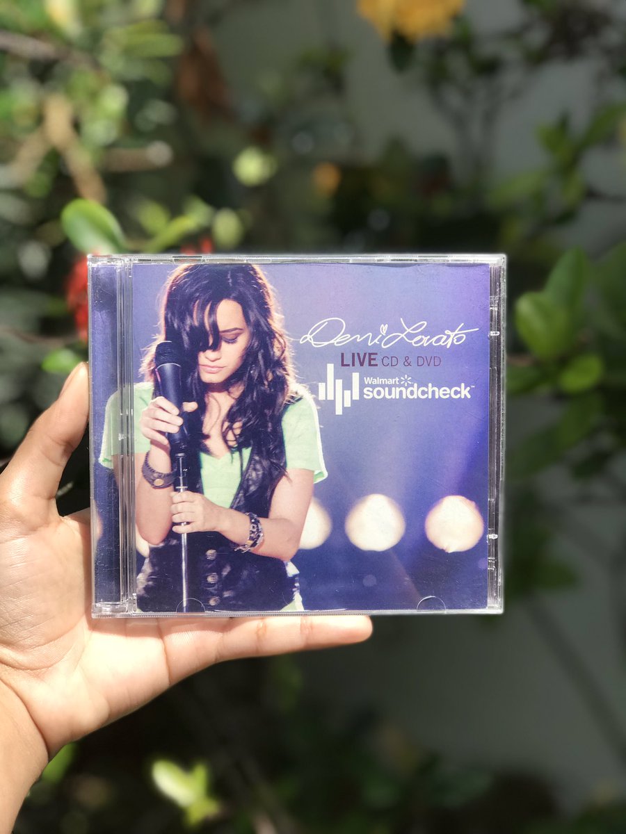 FaPopStore tweet picture