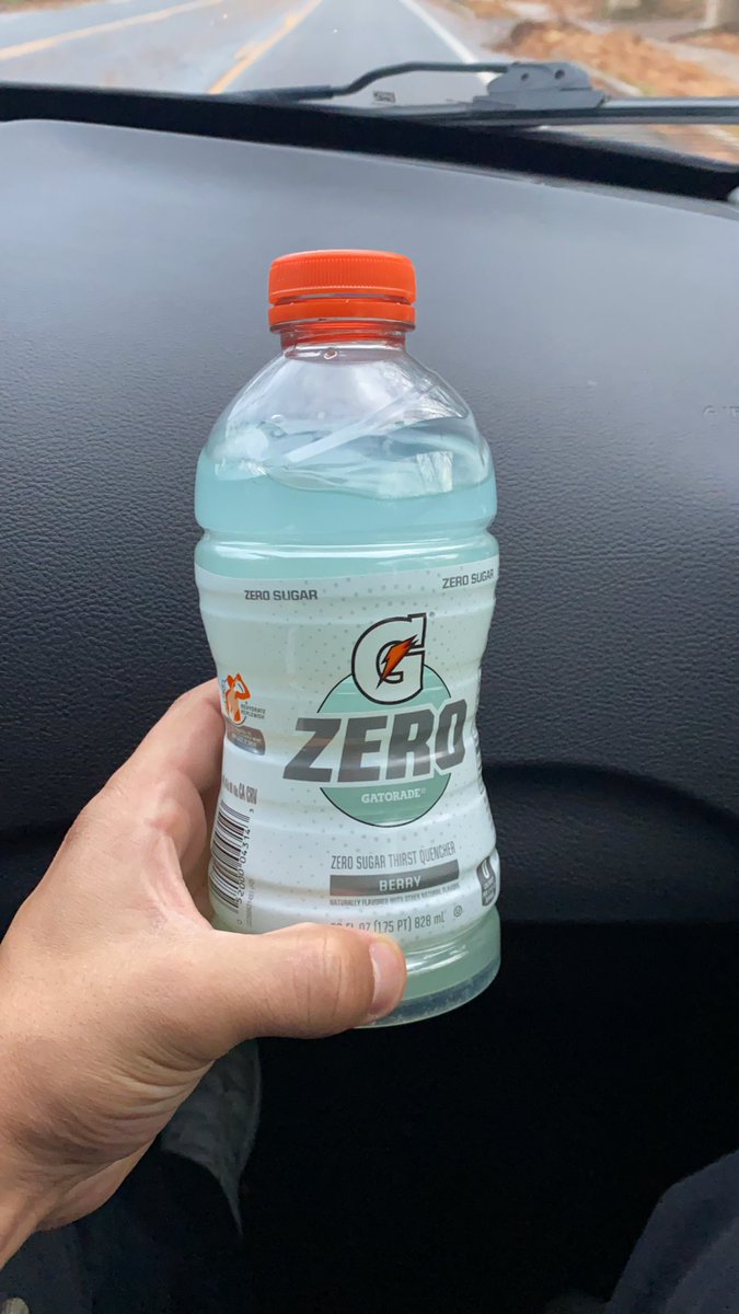 nickossello's tweet photo. Vodka lemonade with a splash of Gatorade. Ultimate bag secured. I hate my life #Prom2010 https://t.co/hckgiKZWgn