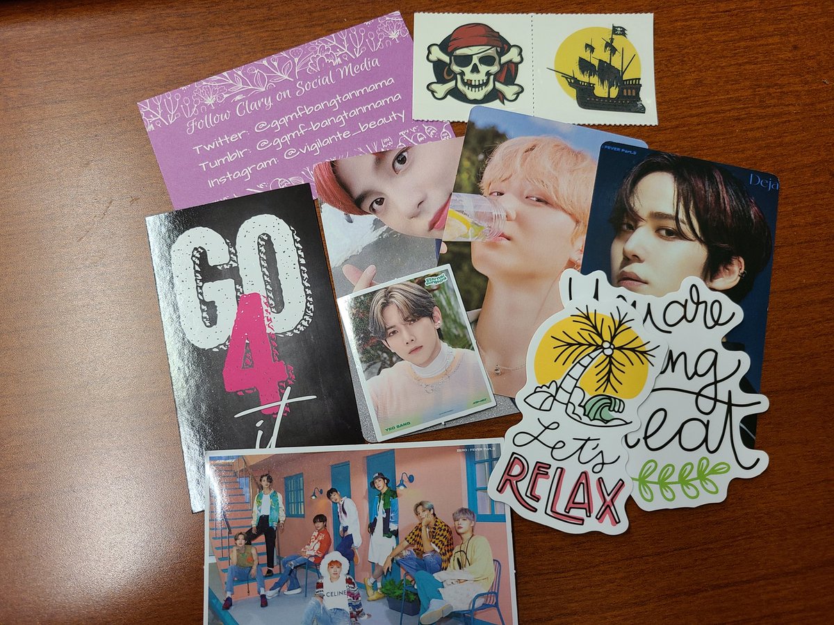 gqmfbangtanmama's tweet photo. Hi ATINYs. Check out the contents of the goodie bags I'll be distributing at #ATEEZinNewark. 10/100 bags will feature my custom Thai bl PCs. Who's excited? #section209 https://t.co/WvqoWgH6YZ