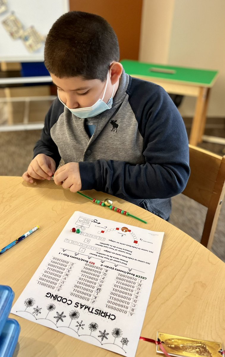 thegoodread's tweet image. More fun and great #memories with #storybookstem #binarycoding & #thepolarexpress in the #library! @CarrollColts #futurereadylibs #STEMeducation #stem