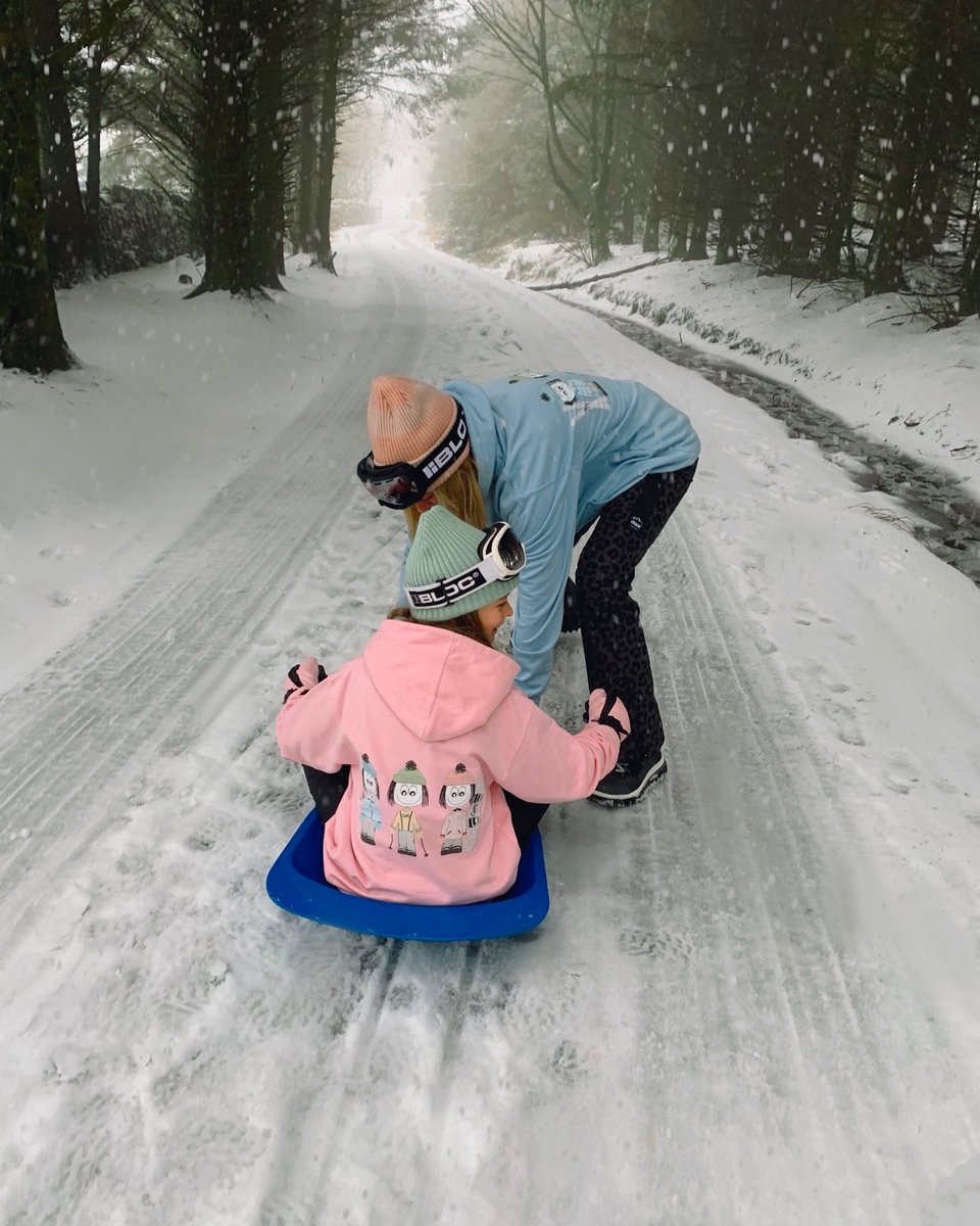 The good life is the outdoor life! ❄️🤍#StormBarra