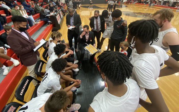 raptorathletics's tweet photo. Good luck to @EaglecrestHoops as they open play in the Fairview Tournament tonight v. Manuel HS. @aurorasports @CCSDATHACT1 https://t.co/yk3K6756BN