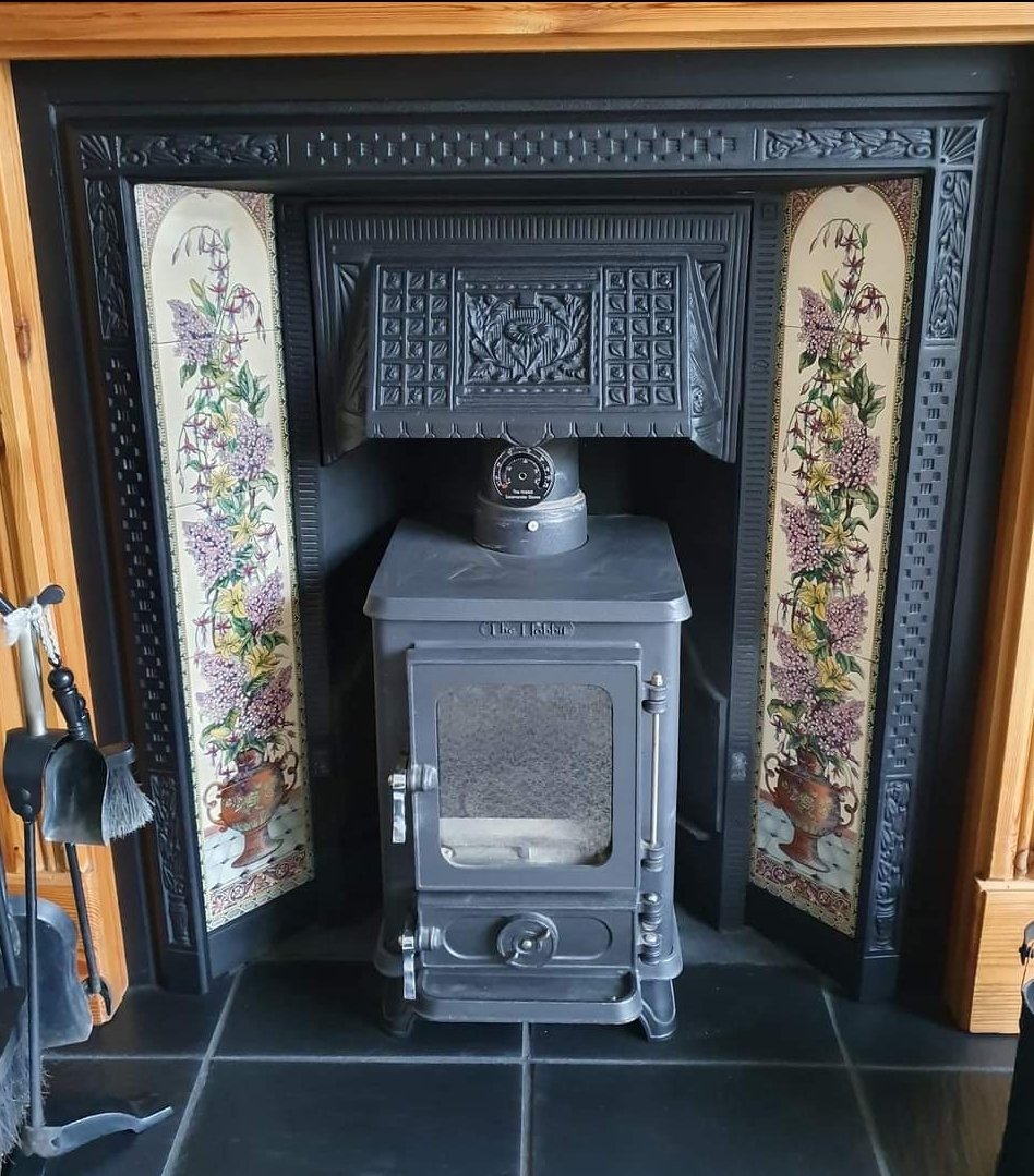 Stephens Chimney Sweepστο X: Salamander Hobbit Stove SE Stephens Chimney  Sweep installed into our customers existing fireplace which they wanted to  keep. https://t.co/BInAhCZxV9 https://t.co/QGdPSO58E3 / X