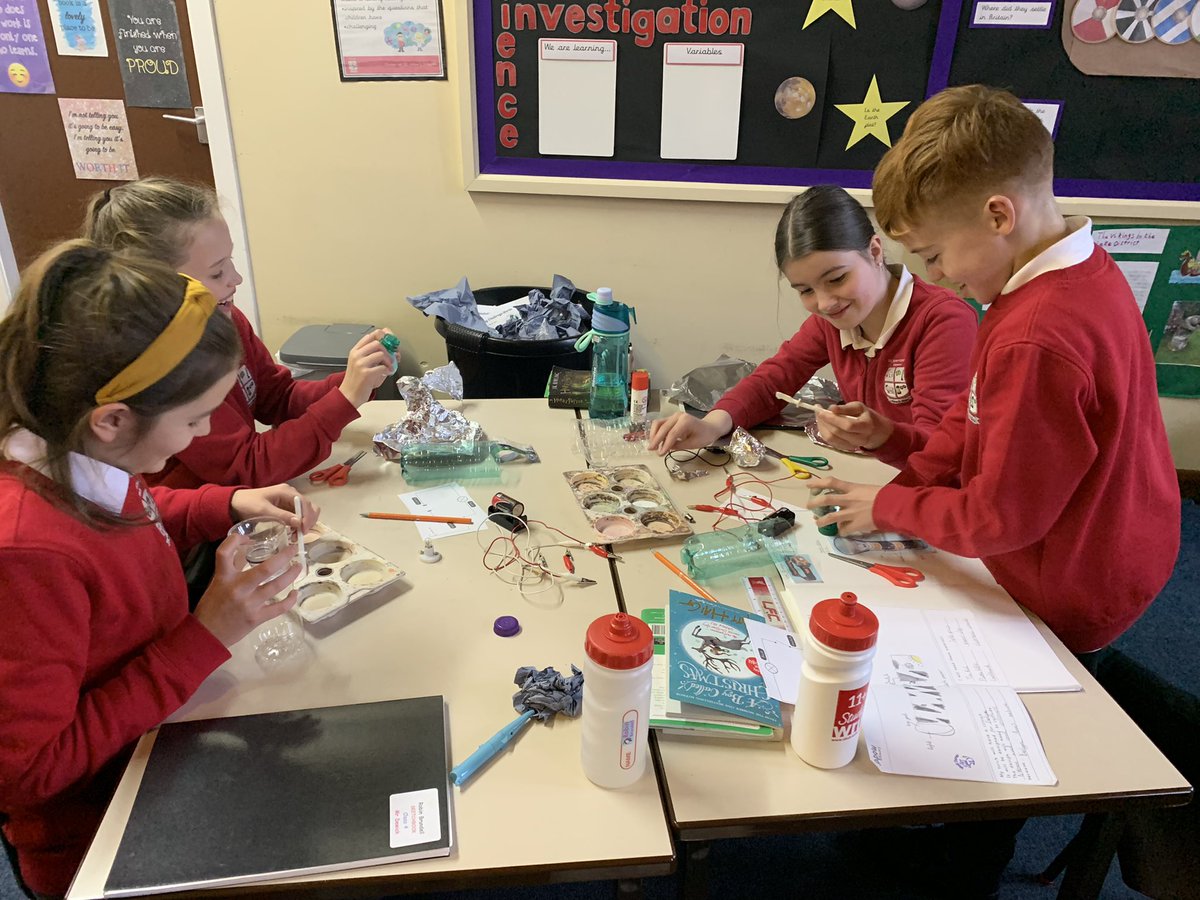 StJohnsRworth's tweet photo. Amazing DT work in Class 4 today. They made an electrical circuit which included a switch then evaluated their final designs @kapowprimary @Artsmarkaward https://t.co/NNWeUG5LlH