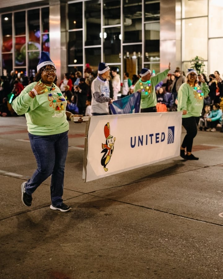 photobumm's tweet photo. Several  shots from the  Parade of Lights, Denver 
@jonathangooda @ItsMims2u @weareunited https://t.co/evTtAsCDSs