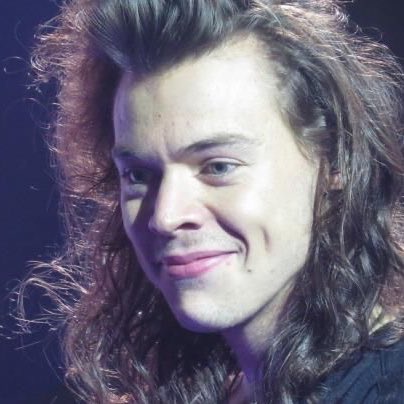 lhhcomfort's tweet photo. Harry Styles has such cute dimples 🤏🏻 https://t.co/Any0GDE6cR