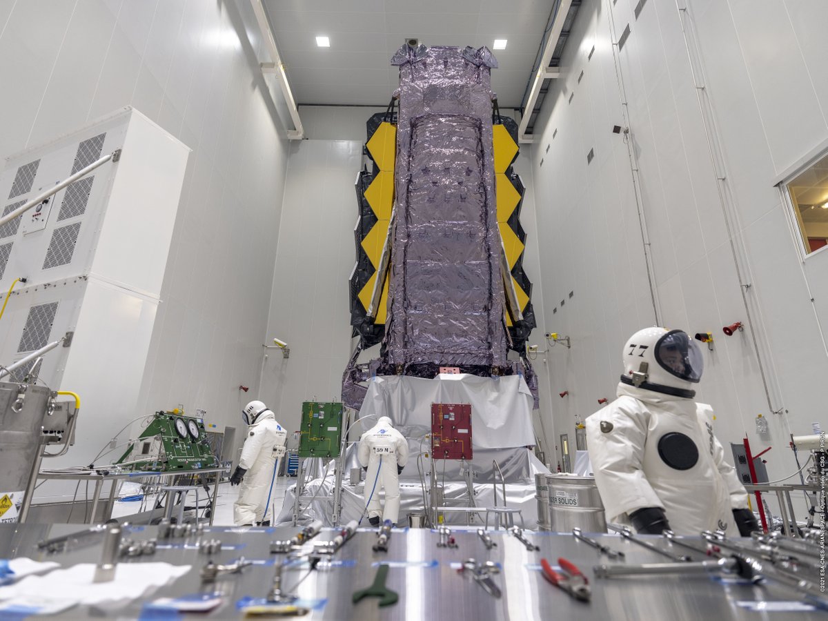 The James Webb Space Telescope was fueled inside the payload preparation facility at Europe’s Spaceport in French Guiana on Nov. 26, 2021. 
