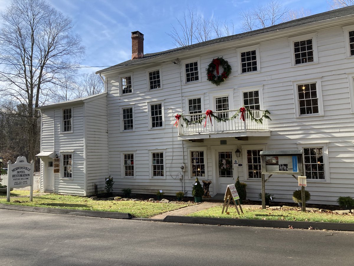 rail_usa's tweet photo. Restored 1840s Merwinsville Hotel on the Housatonic Railroad in Connecticut had a lovely holiday fair. https://t.co/OIM9UWDEel