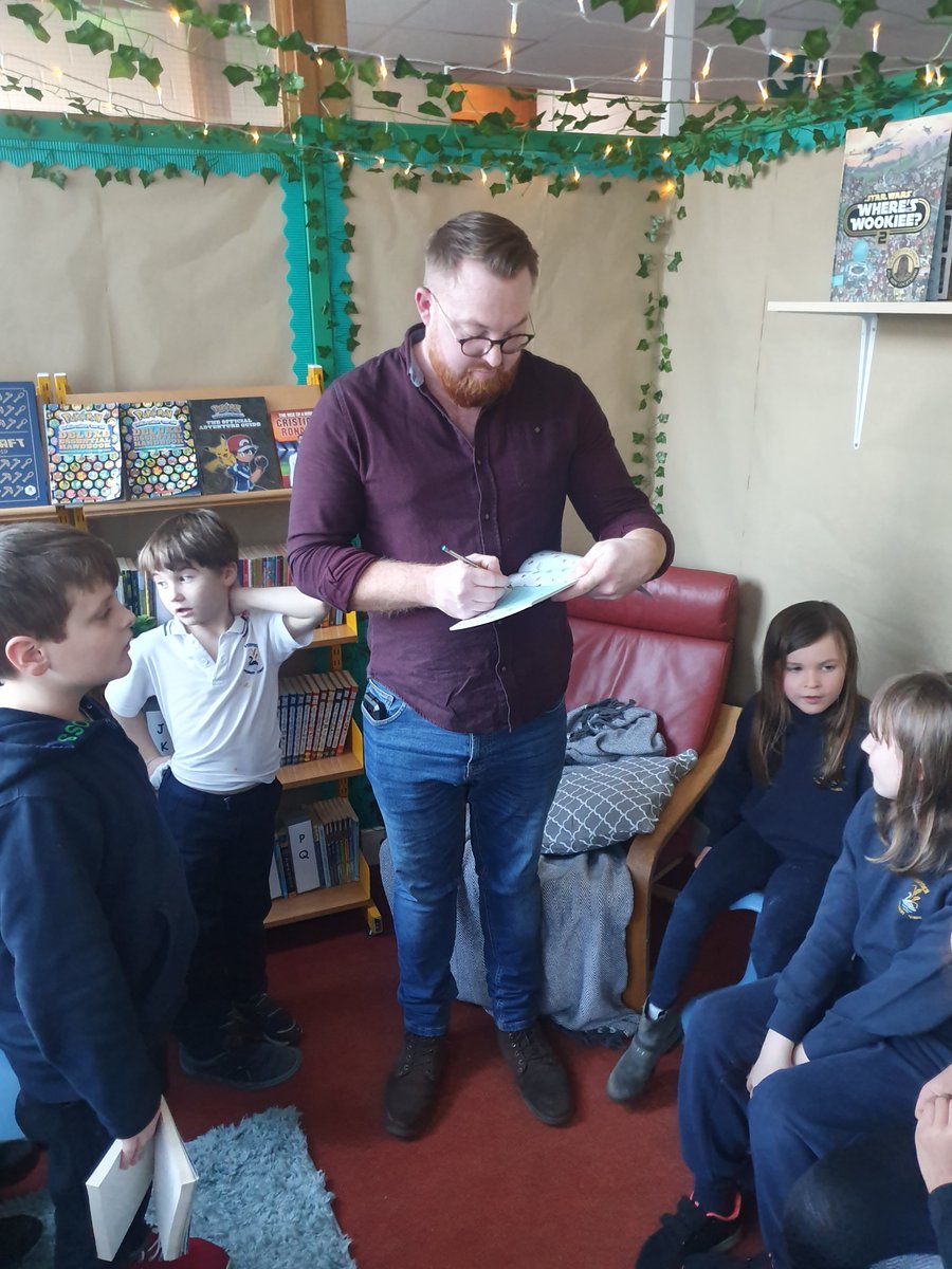 We had an author, David Pullar, who was a previous Ferryden pupil, come to open our library today. We are very grateful to our Parent Partnership who gave us a generous donation to improve the library, the children are so enthusiastic to read!
#readingschools  #welovereading