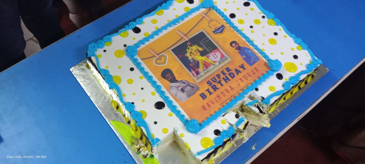NandhaKumaran08's tweet photo. Jadeja’s Birthday celebration held in Guild of service- Seva Samajam girls home and Annai Teresa old age home🏡💛

#HappyBirthdayJadeja 
#HappyBirthday 
#cskcelebration 
@imjadeja 😇😇 https://t.co/vucD1QVWxT