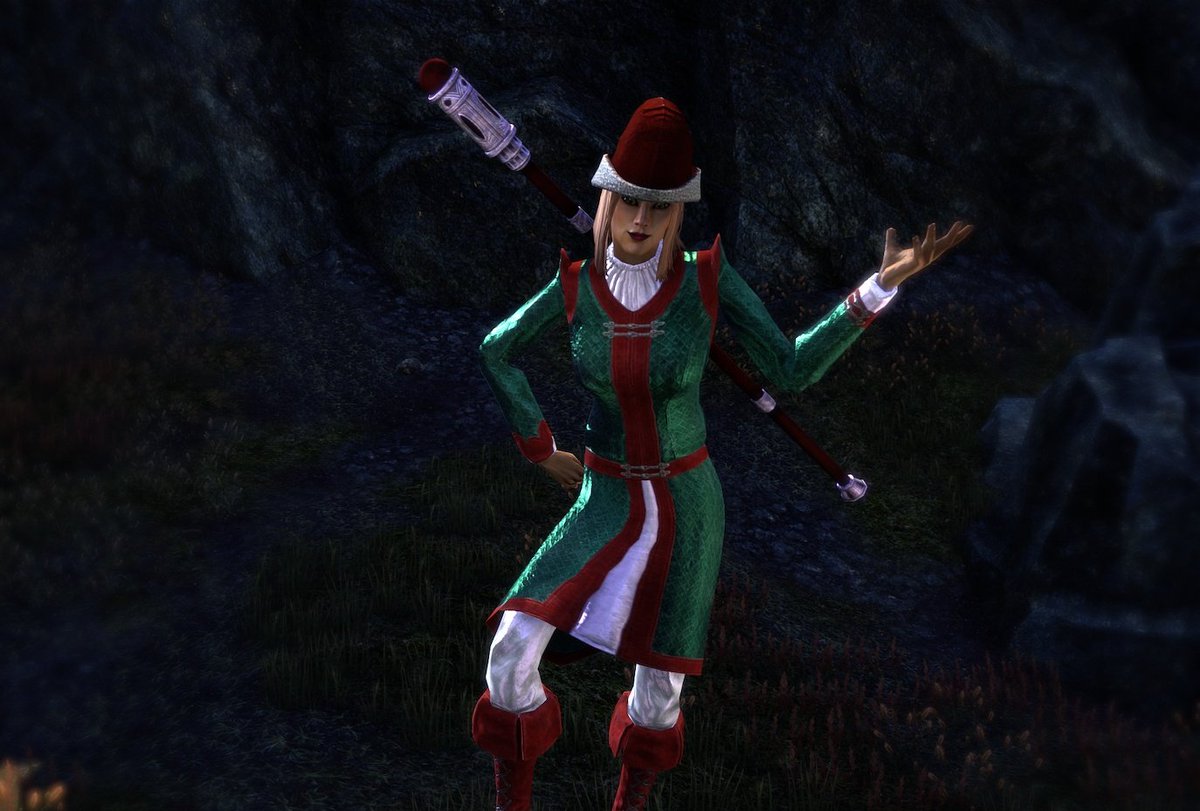 UnseenWaif's tweet photo. I've been getting all of my toons into the holiday spirit.  #eso #holidays Happy Holidays https://t.co/YM7sYADJpU