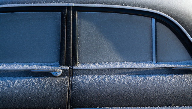 RichmondRCMP's tweet photo. Have a superpower like x-ray vision? Hmm. Neither do we. Snow is here. Take a moment to clear it from all your vehicle windows. Be amazed with what you can see. Safety first! https://t.co/PW3U8v4y4f