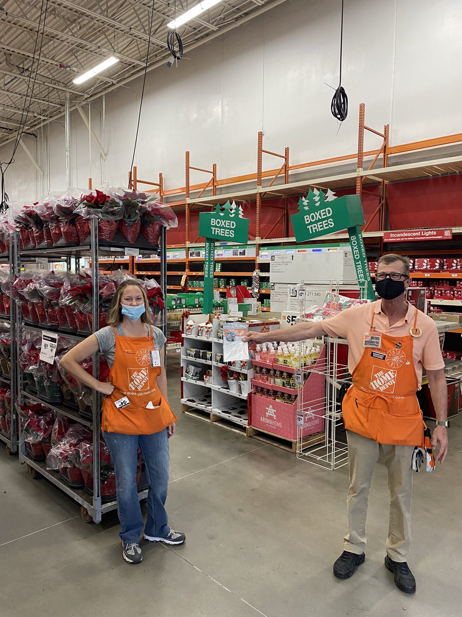 rchevyman's tweet photo. Recognizing Catherine in garden for November sales associate of the month! Thank you Catherine! #6301 #OneTeam @WeidmanJess @BordwellPam @SeanBrownD133 https://t.co/tACMNU6ckB