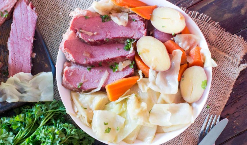 Instant Pot Corned Beef and Cabbage (Video Recipe)