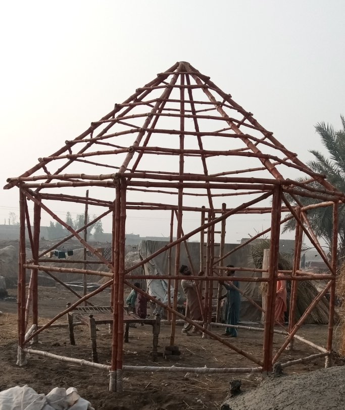 INFPakistan's tweet photo. Zero carbon house for flood effected families in Sindh Pakistan.
#imtiazwelfare #zerocarbon #houseofzerocarbon Pakistan Pakistanis #Karachi #Pakistan Imran Khan #freehome @ylari @gatesfoundation @UNDP_Pakistan @UN @zerocarbonhouse #donate #charity #Donatenow #help #needhouse #inf https://t.co/5q0hnRKR5L