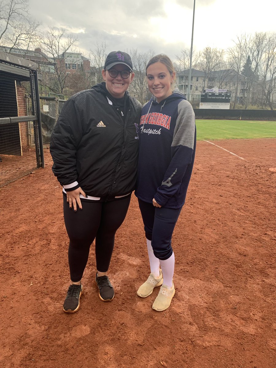 VitiAlaina's tweet photo. I had such a great time at @YHC_Softball camp this weekend, thank you @JessieHomesley and the rest of the coaching staff for the great experience, can’t wait to go back! Go Mountain Lions! https://t.co/QZTSfp7BjB
