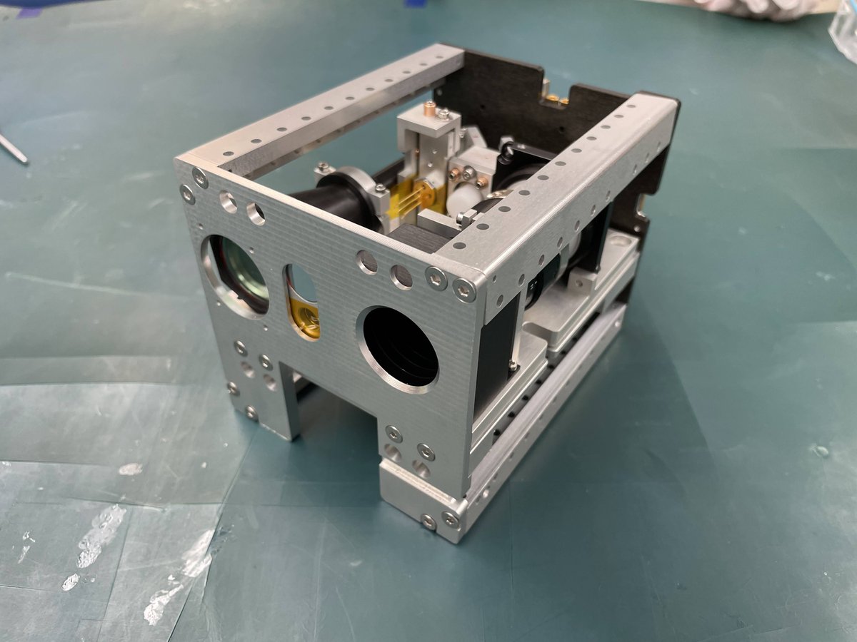 mit_starlab's tweet photo. The Engineering Development Unit (EDU) of CLICK-B/C's payload has been assembled! EDUs are great to check for fitting and matching between components while you still have time to fix mismatches. It's a very educational piece of hardware (pun intended!). #CubeSat #EDU https://t.co/d676wzHg9x