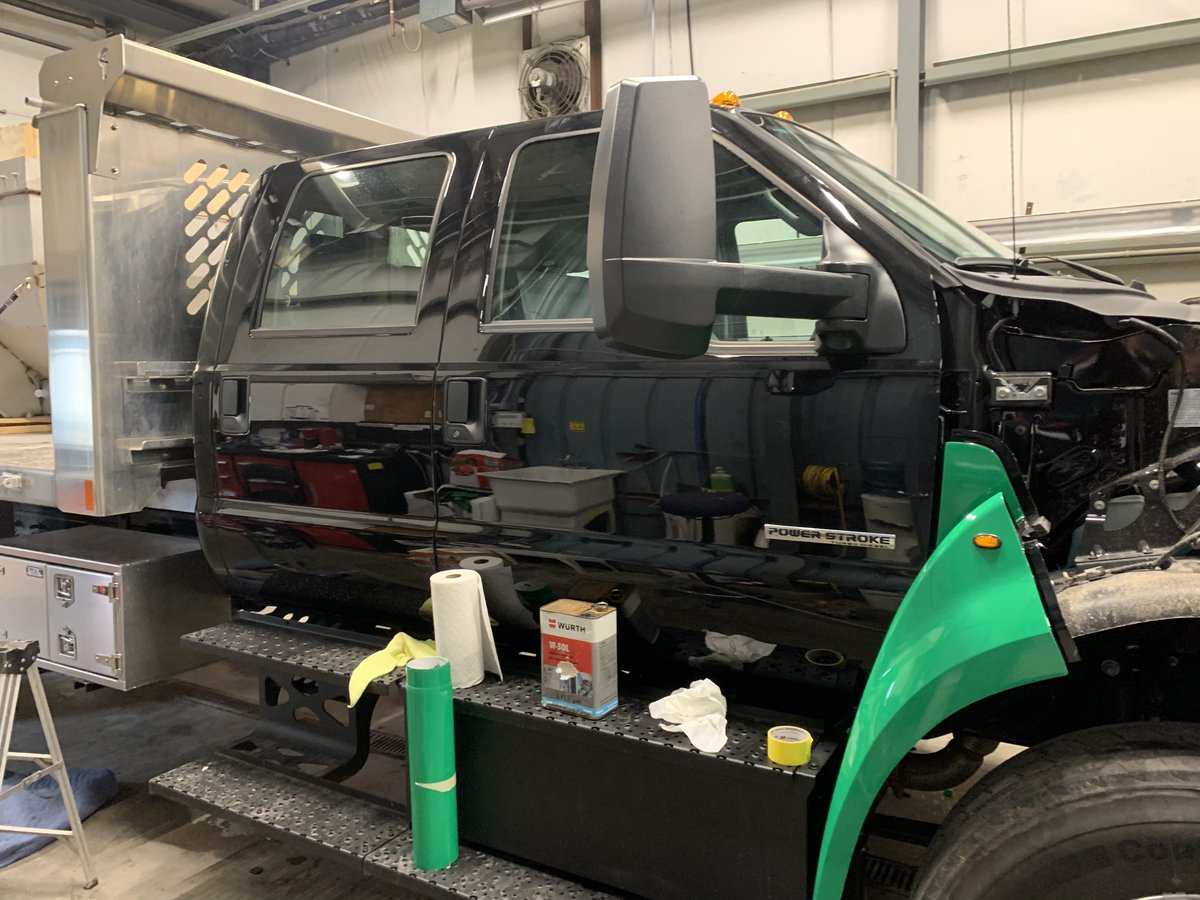 ImageLineInc's tweet photo. Full wrap colour change &amp; custom lettering for Clintar Landscape Management Services of London! 

Vinyl wrapping offers a quick and cost-effective way of creating a completely new &amp; individual look for your vehicle, rather than re-painting.

#imageiseverything #sttont https://t.co/LlG1czeZXJ