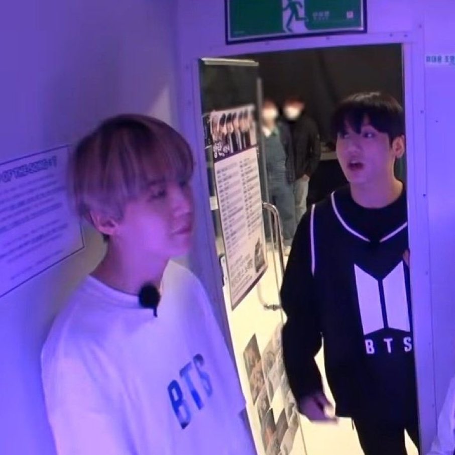 ฮยองครับ ไอจีต้องเล่นแบบไหนหรอครับ
ไม่รู้สิ ยังไม่ได้ลองเล่นเลย