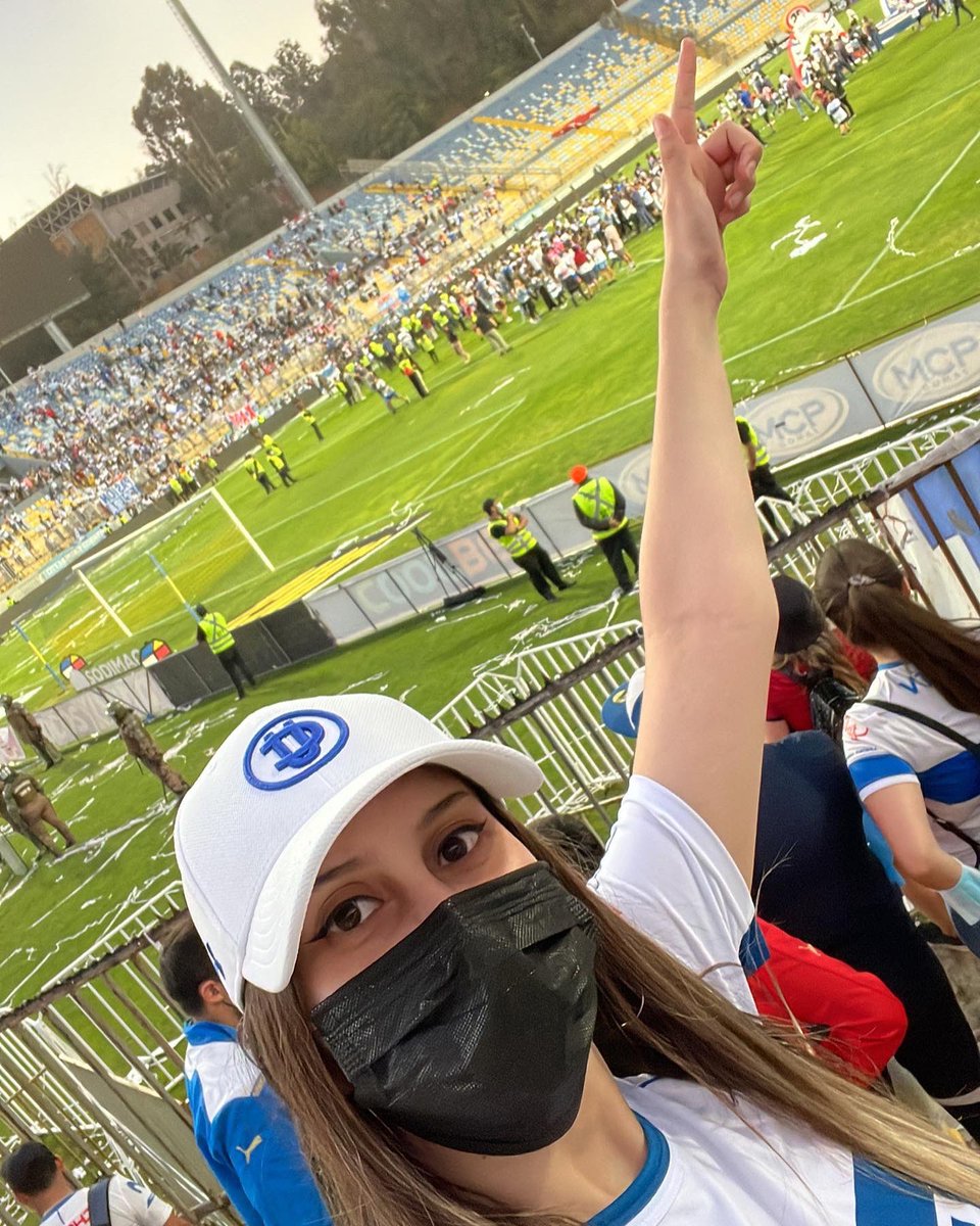 BarbaraEslin's tweet photo. TETRACAMPEONES 🏆❤️🔵⚪️ #LosCruzados https://t.co/KkkAnD0Noe
