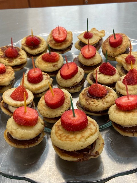 twcpculinary's tweet photo. @twcpculinary  provided some yummy treats for our faculty lunch on Friday! #twcpculinary #bakingfun #christmasluncheon @CTEConroe @CollegeParkHS https://t.co/7TWlYy1on9