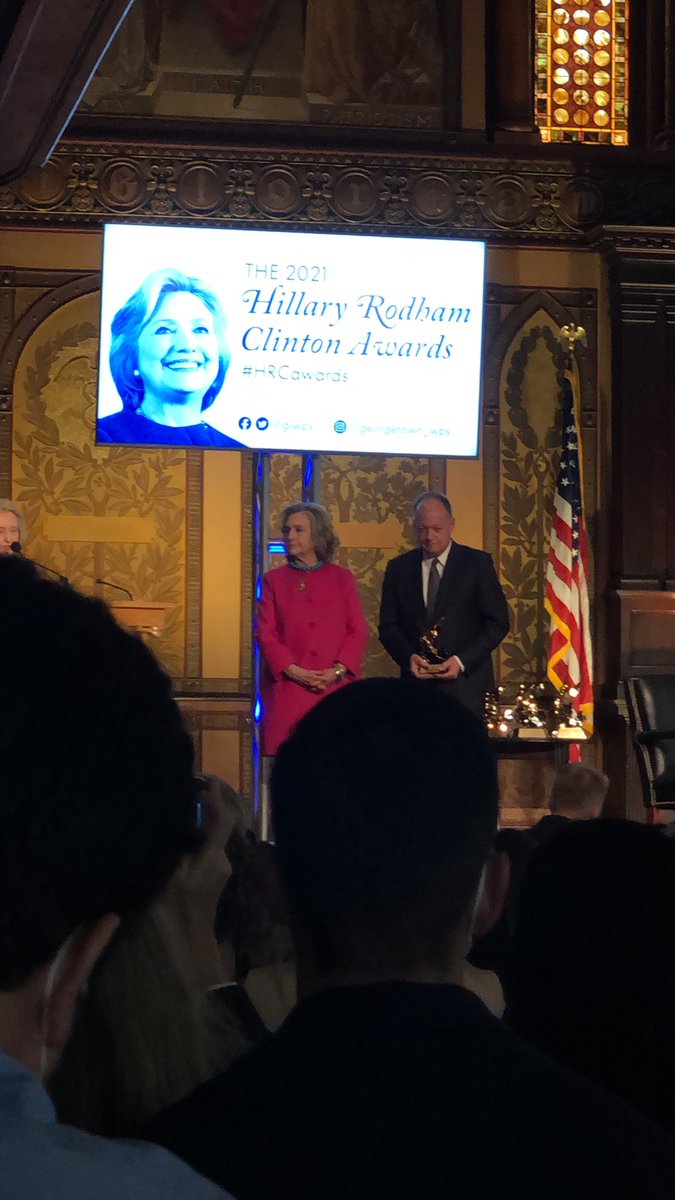 We need women leaders to stand up stand out and yes to seek power!! Says Secretary Clinton #HRCawards