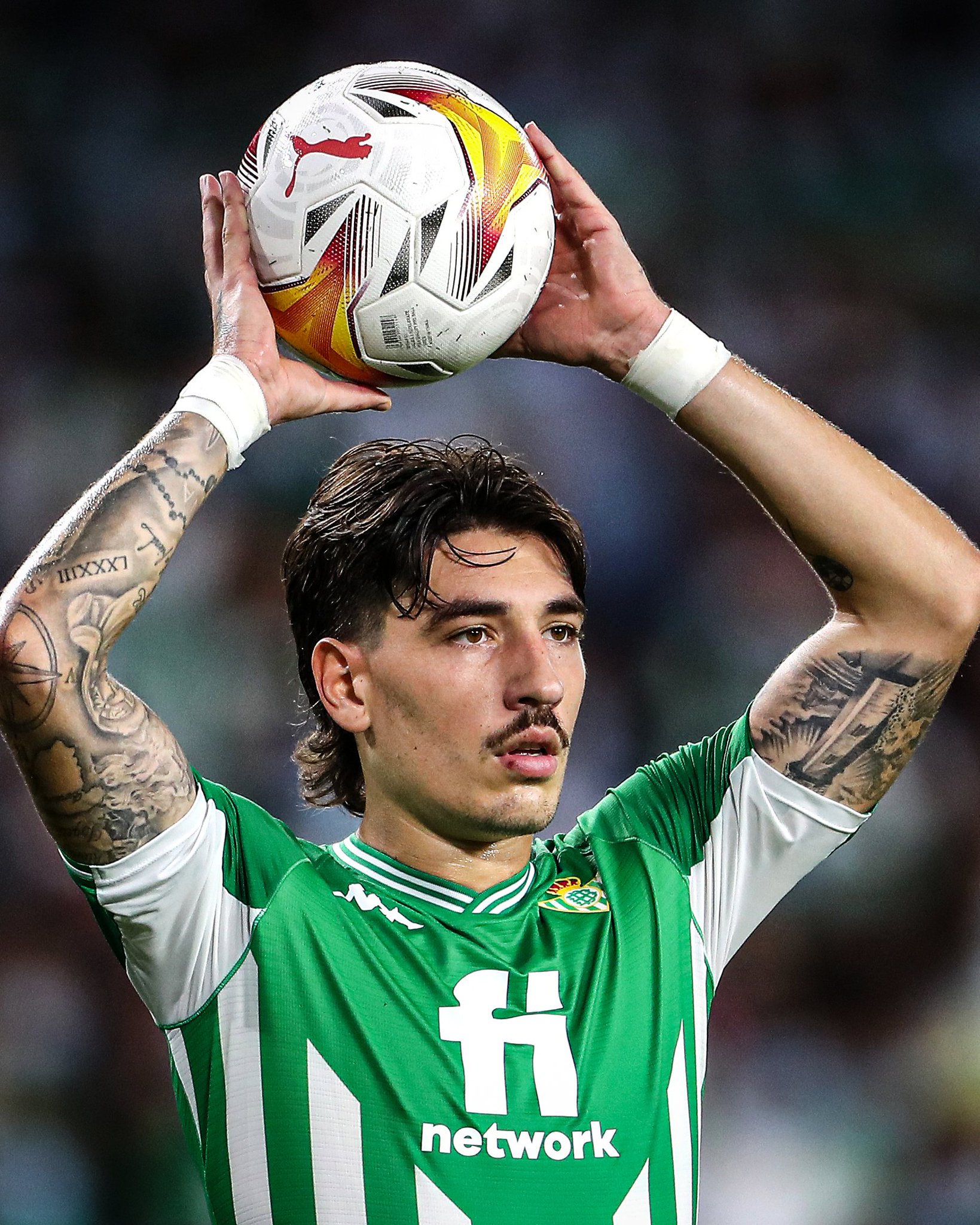 Bellerin hair style mullet 😎 #shorts #bellerin #hectorbellerin #realbetis  