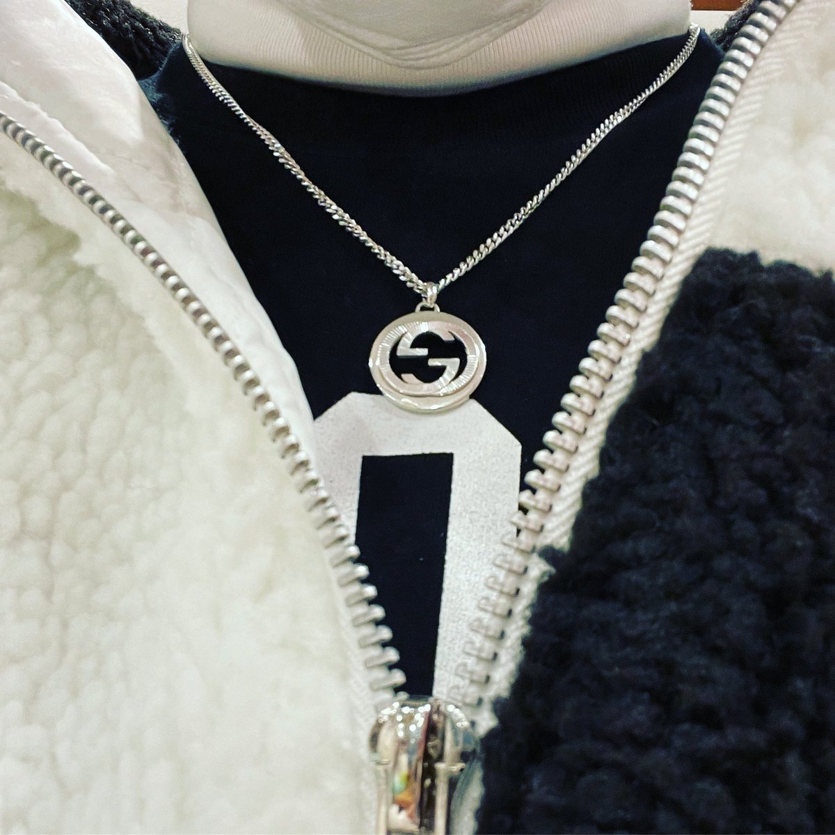 Ryoga09130's tweet photo. #GUCCI https://t.co/hqys3sMZVX