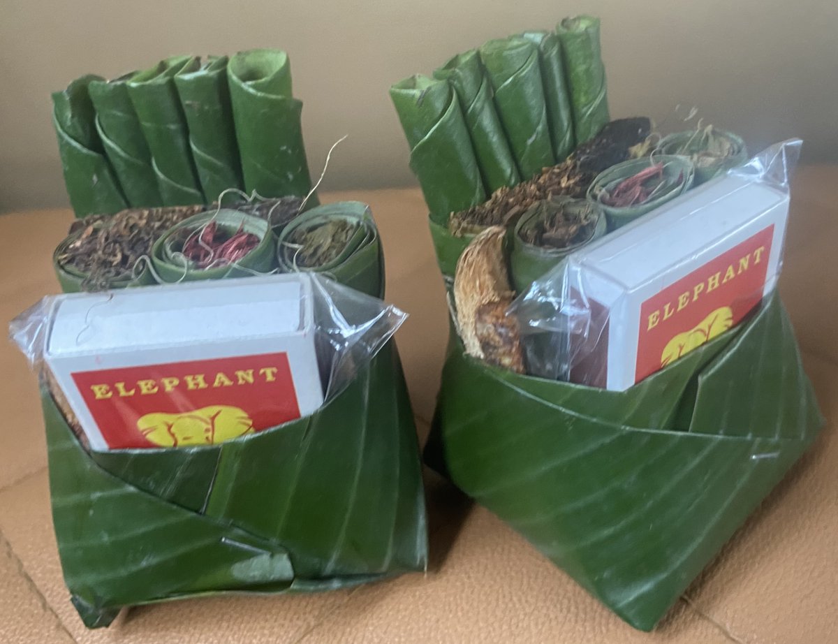 Listening to Dr. D. Dissanayake <a href="/cinnamonhistory/">Dr Dilhani Dissanayake</a> on cultural value of Sri Lanka tobacco...introduced in 1500s &amp; readily incorporated w/betel chewing. Presenting tob &amp;betel honors elders. Reminded of this tobacco/ betel temple offering I found in N. Thailand market <a href="/TobacHistory/">TobaccoHealthHistory</a>