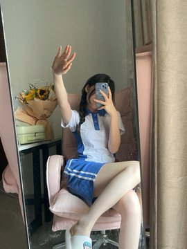 trang21441952's tweet photo. yêu đến tận vùng kín hai đùi tự dạng ra, chịch đến lúc chán nói bye bye https://t.co/qkQyjVdAf1